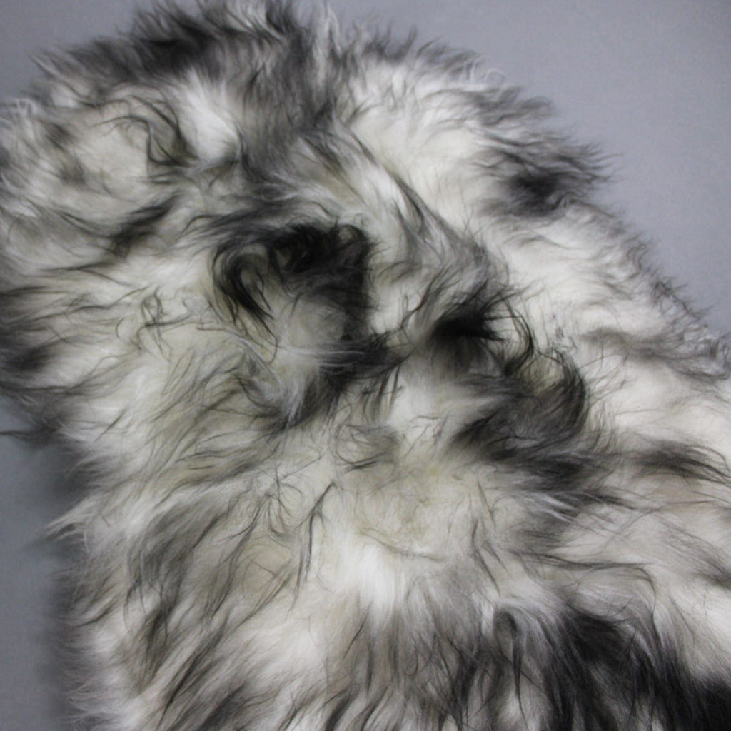 Icelandic Sheepskin Rug Dark Tops