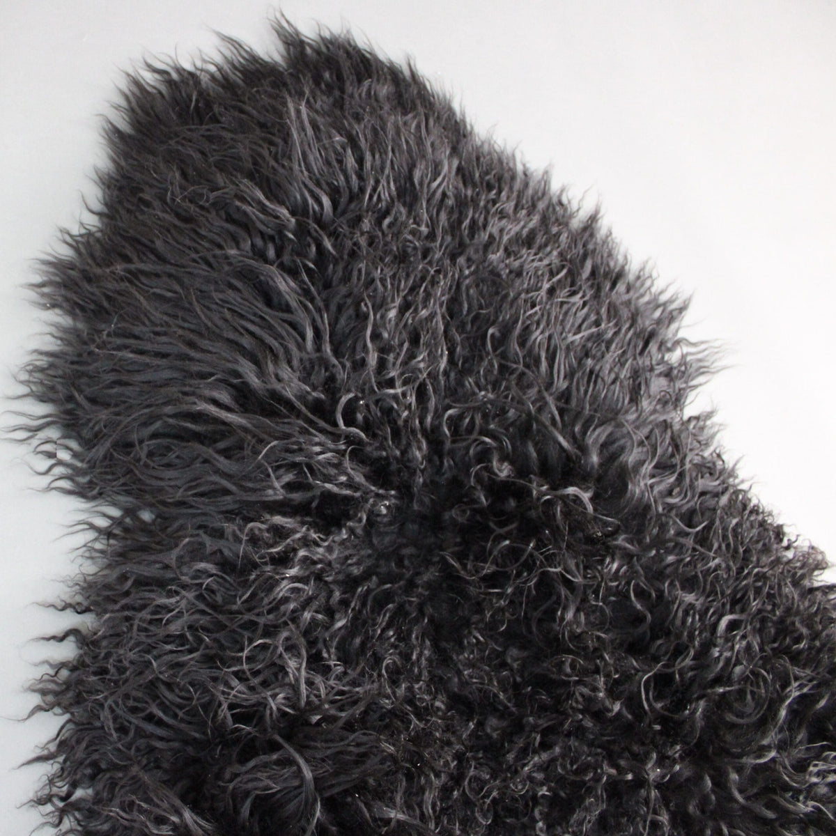 Natural Curly Icelandic Sheepskin Rug Black
